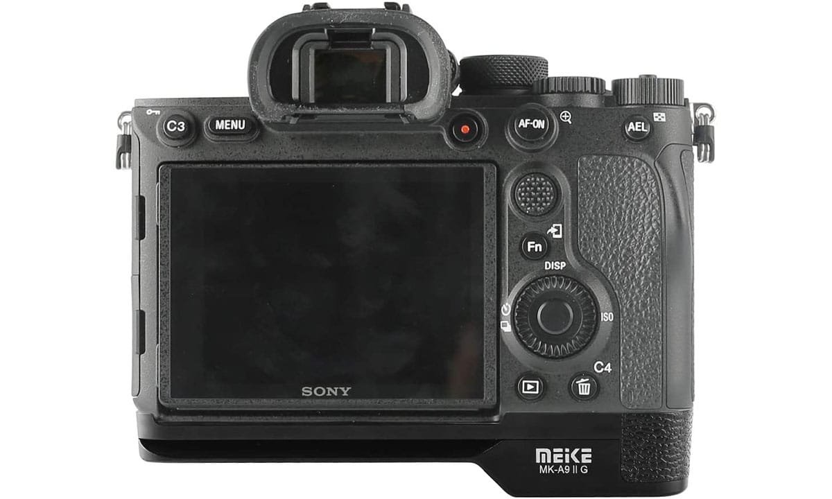 Meike MK-a9II G Metal Bracket Hand Grip Compatible with Sony a7RIV A7IV A9II Camera